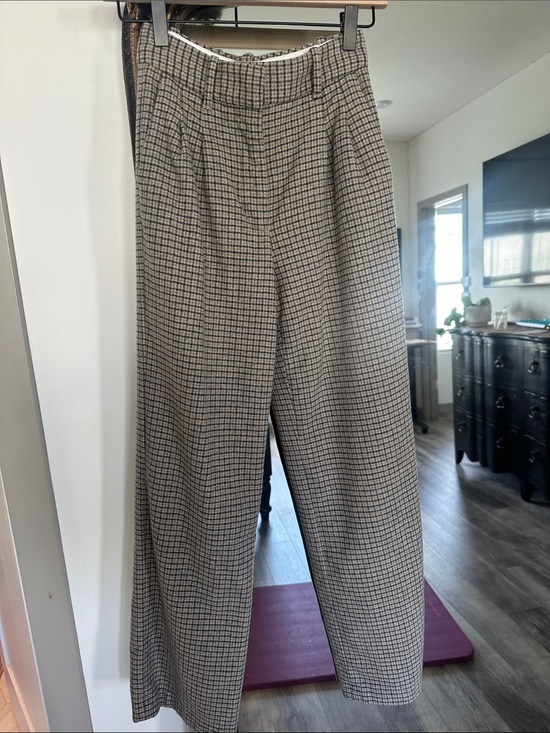 Aritzia Pants - Aritzia The Effortless Pant - Brown and Cream Plaid